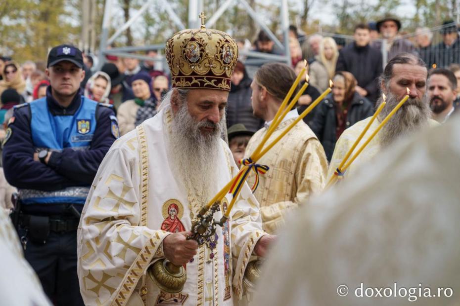 Biserica „Sfânta Cuvioasă Parascheva” din Ibăneasa-Știubieni, sfințită de IPS Teofan / Foto: Mihail Vrăjitoru