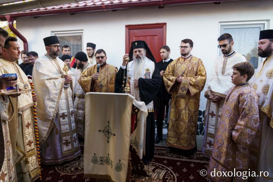 Biserica Parohiei Miletin, care datează din 1966, a fost sfințită de IPS Teofan / Foto: Mihail Vrăjitoru